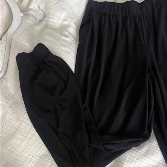 Zara Black Women's Silky 2 Piece set - Picture 4 of 4